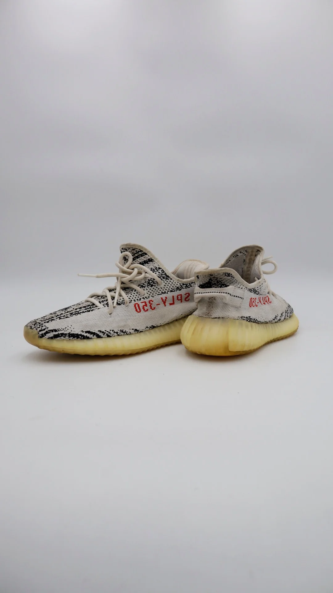 Yeezy 350 Zebra - Imagen 3