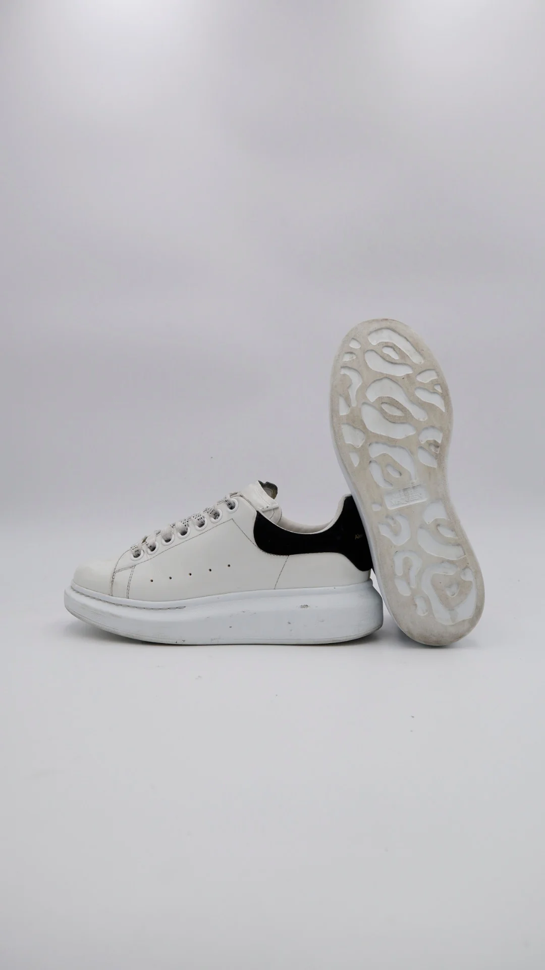 Mcqueen Clásico Gamuza  - Imagen 4