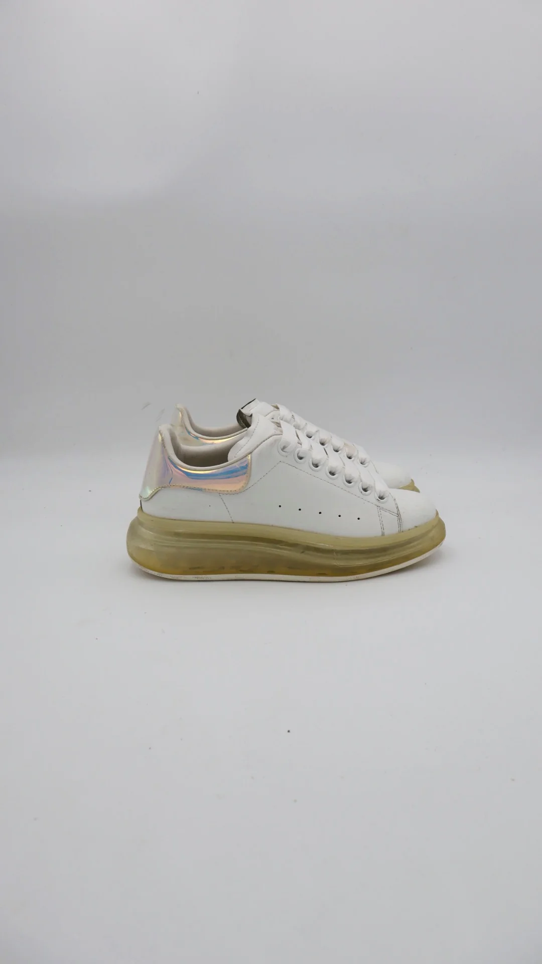 Mcqueen White Valve