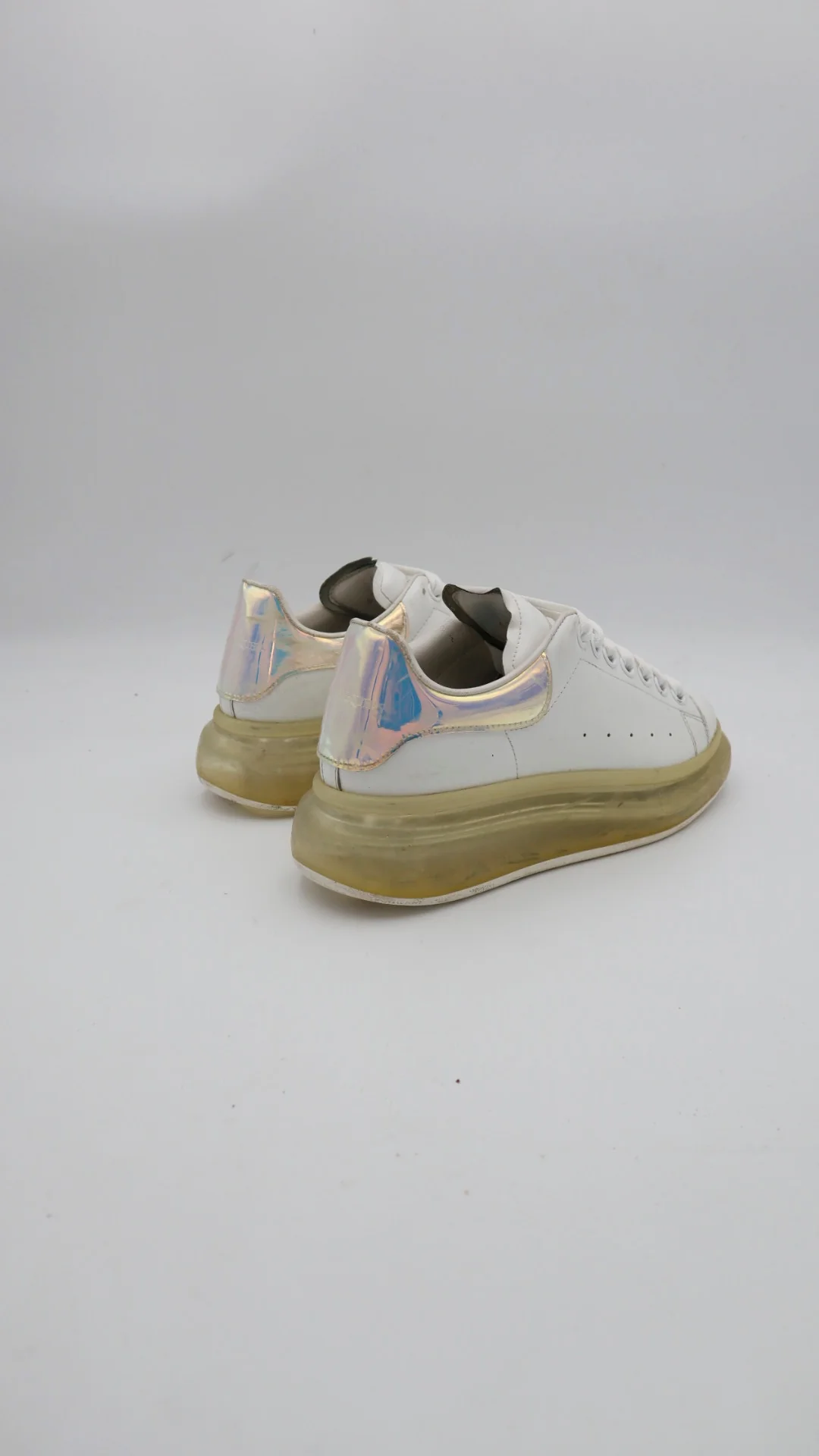 Mcqueen White Valve - Imagen 3