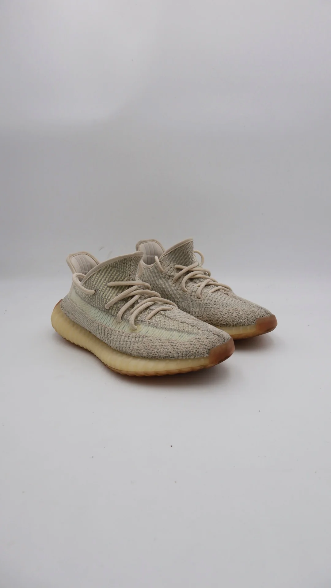 Yeezy 350 Citrin - Imagen 1