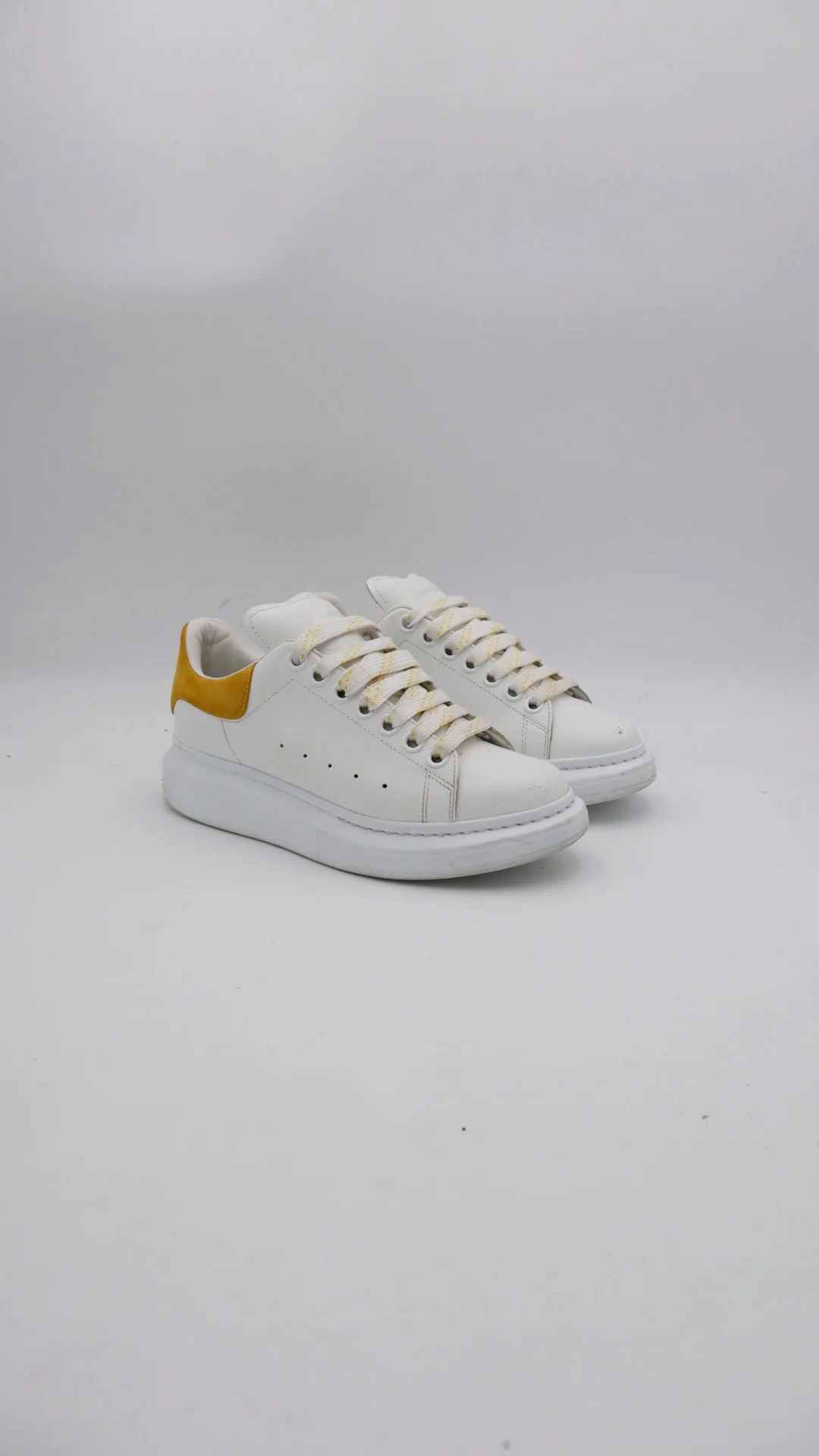 Mcqueen Gamuza - Imagen 1
