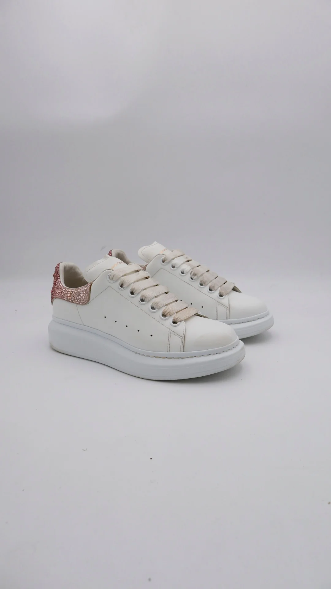 Mcqueen White Pink - Imagen 1