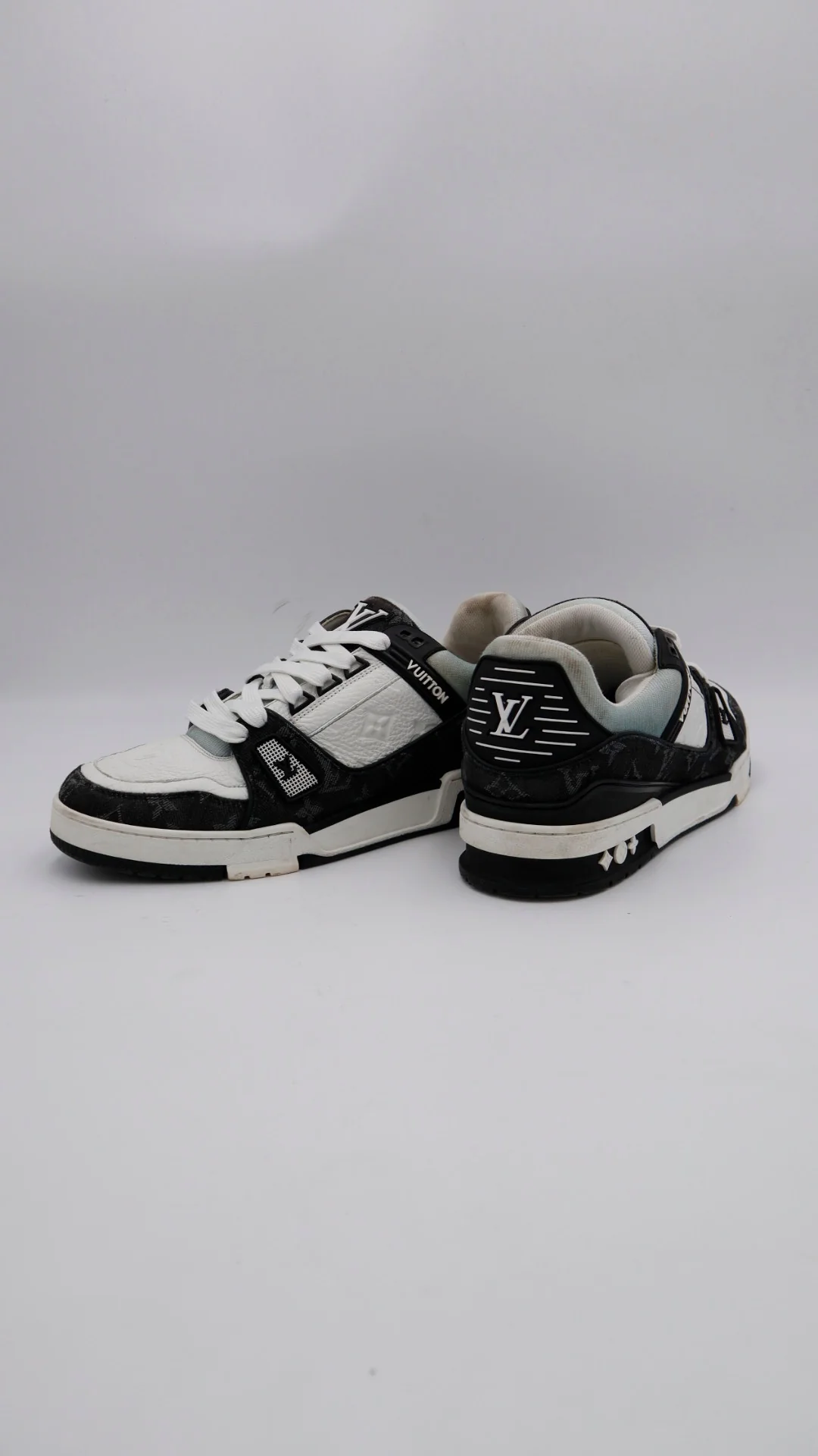 Louis Vuitton Trainer 5