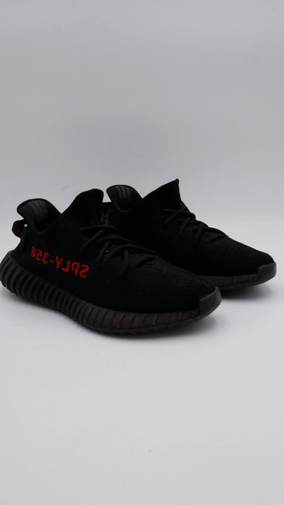 Yeezy 350 Bred 3