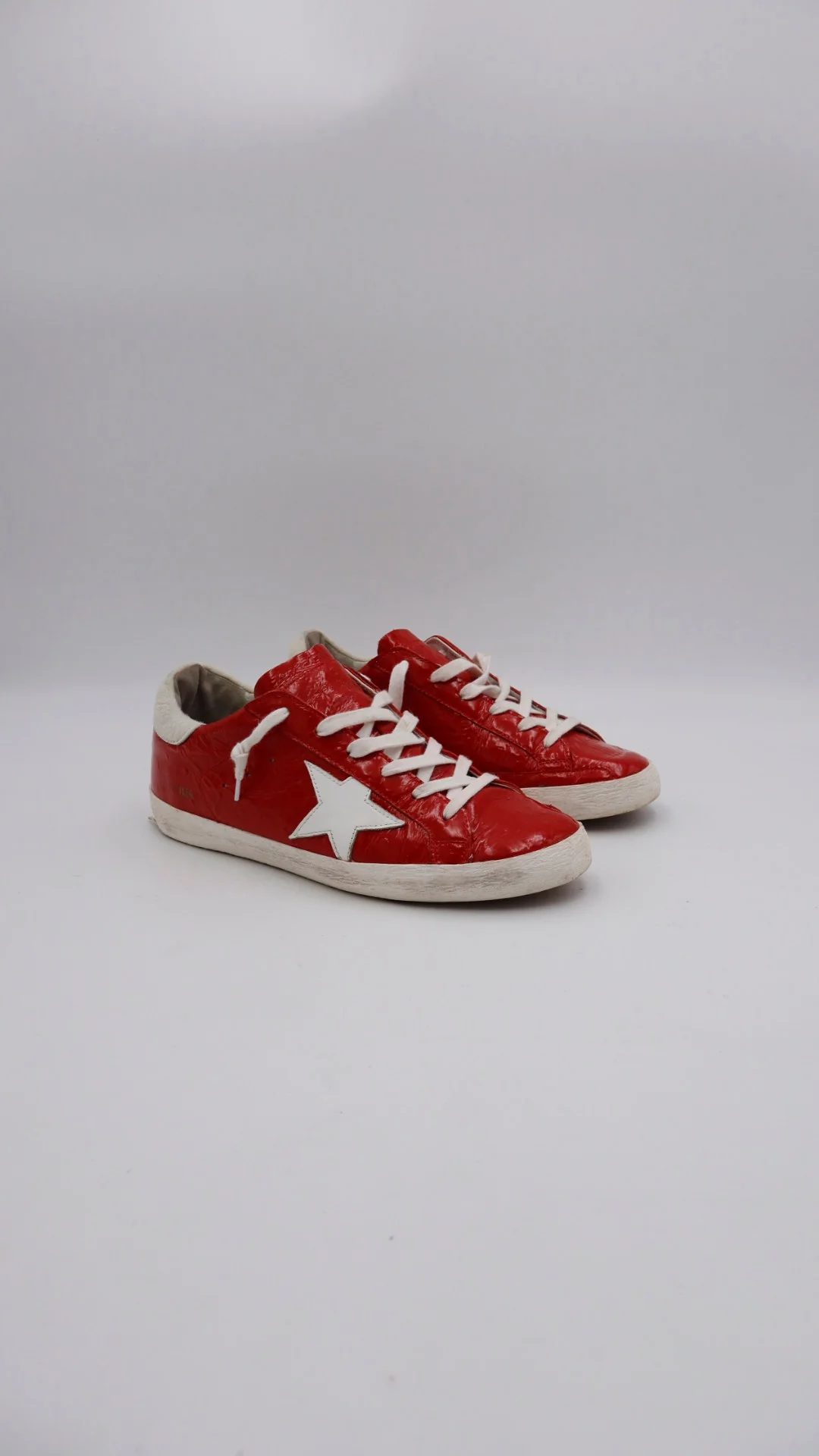 Golden Goose Superstar 2