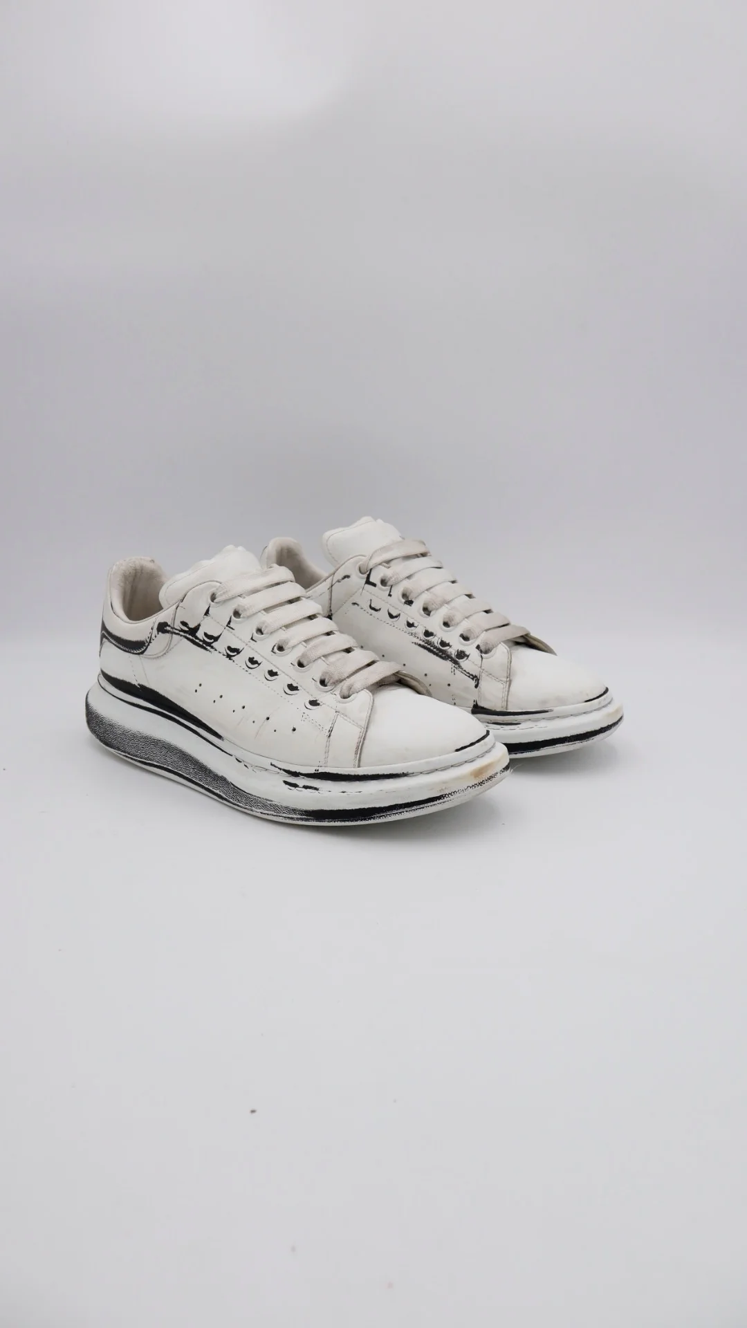 Mcqueen White Black 2