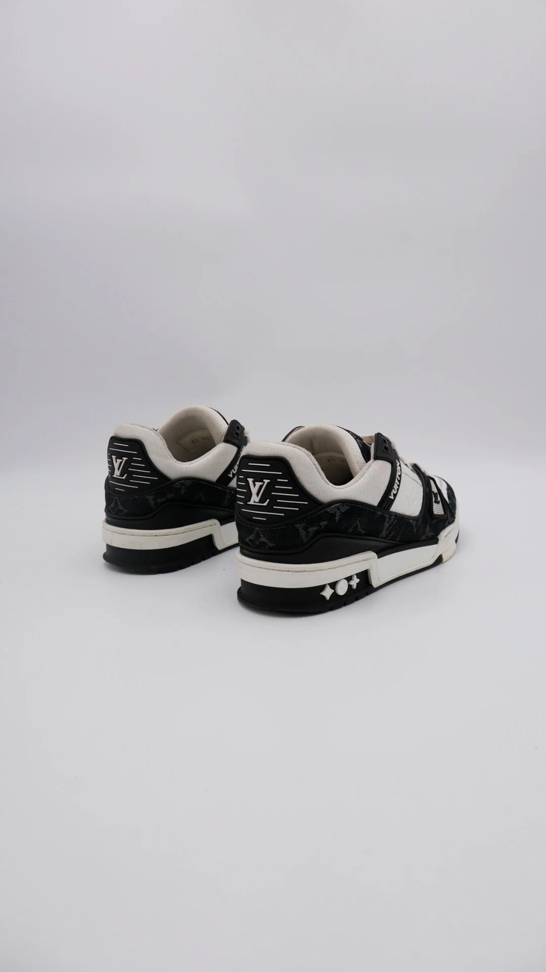 Louis Vuitton Trainer 3