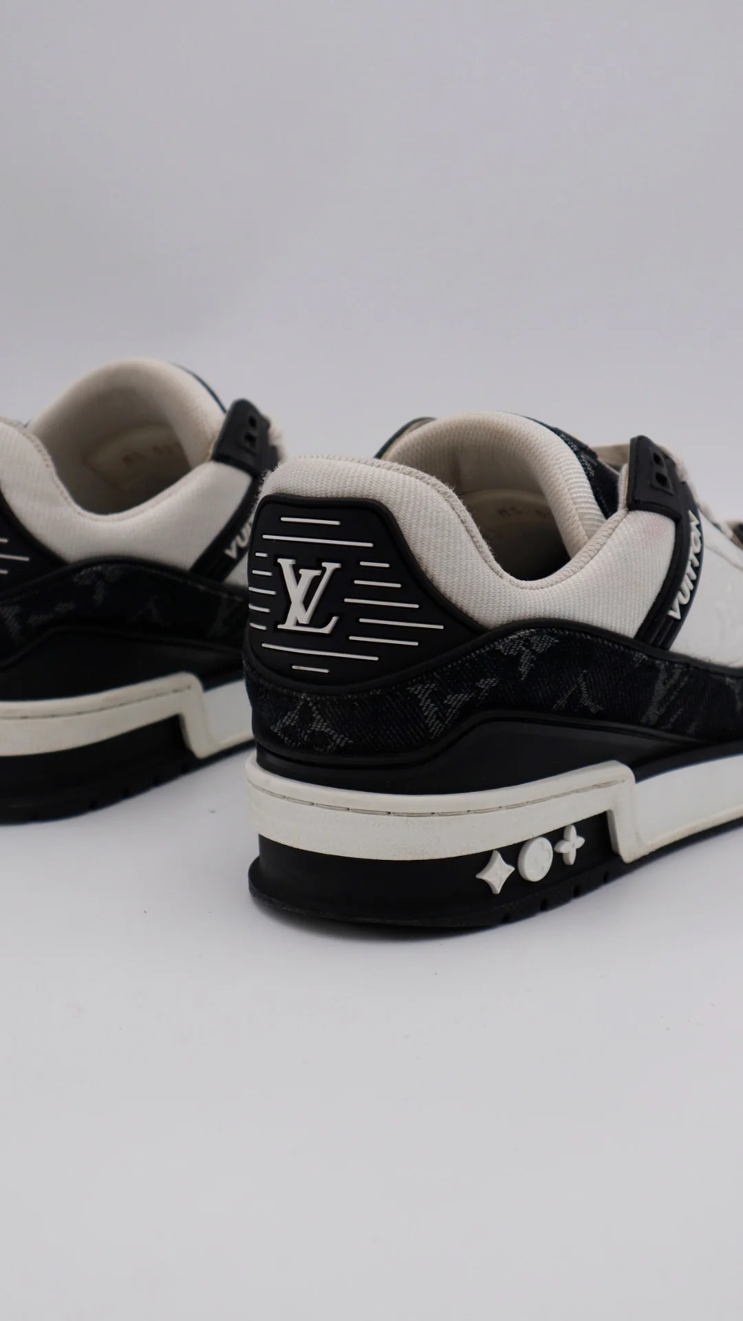 Louis Vuitton Trainer 4