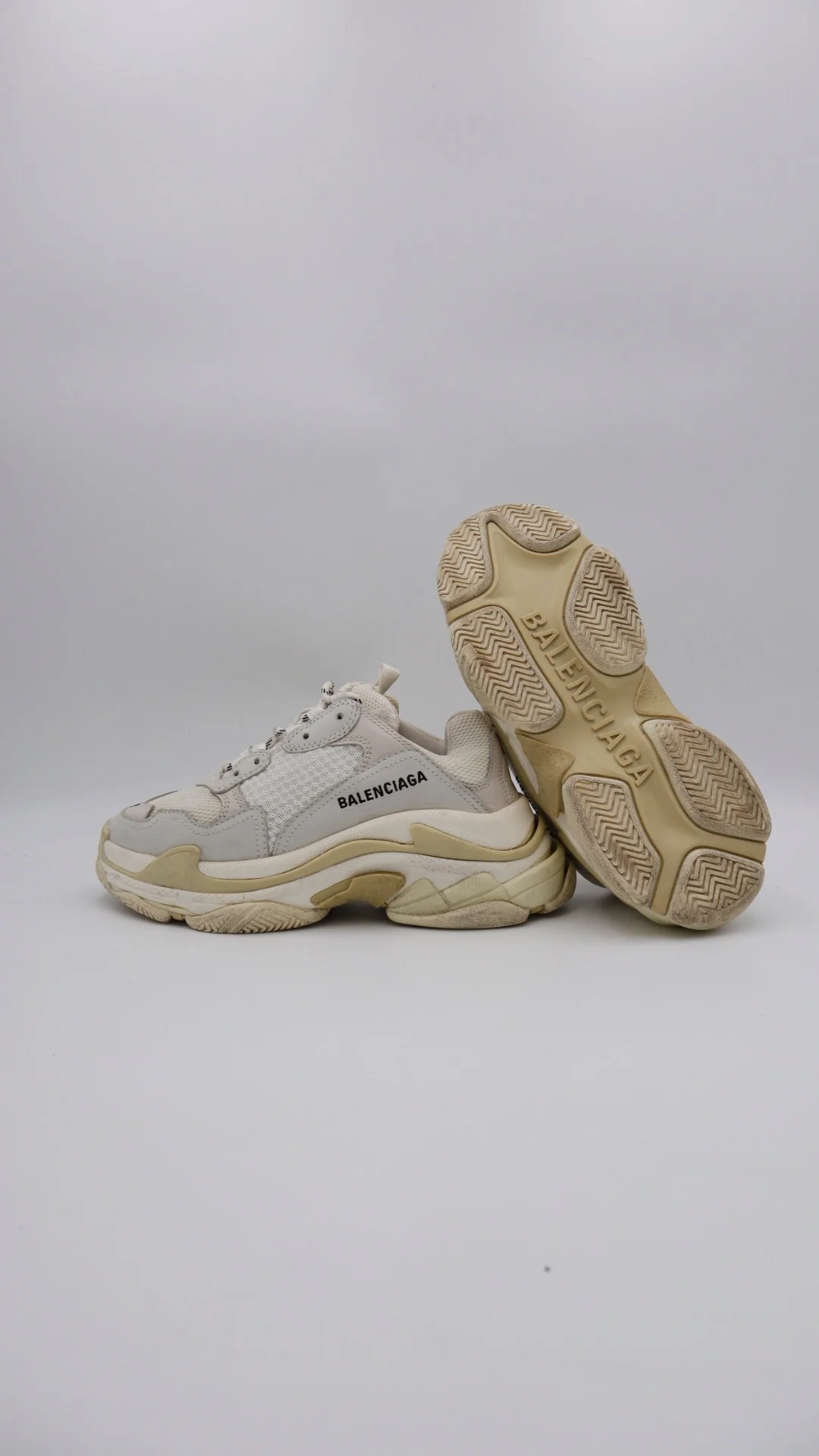 Balenciaga Triple S 5