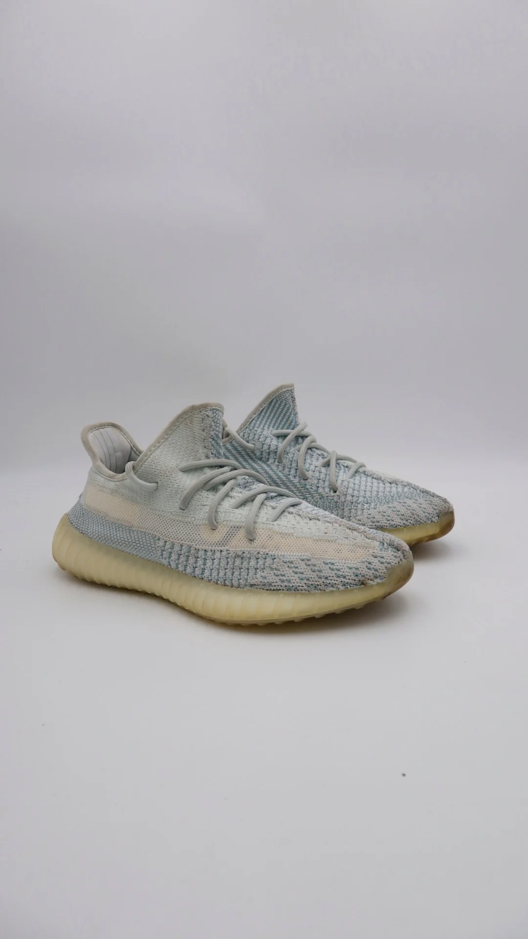 Yeezy 350 Cloud 2