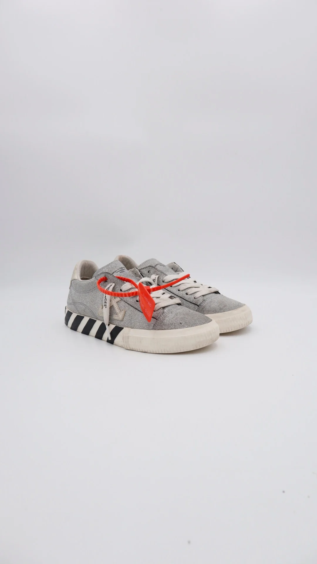 Off Vulc Glitter 2