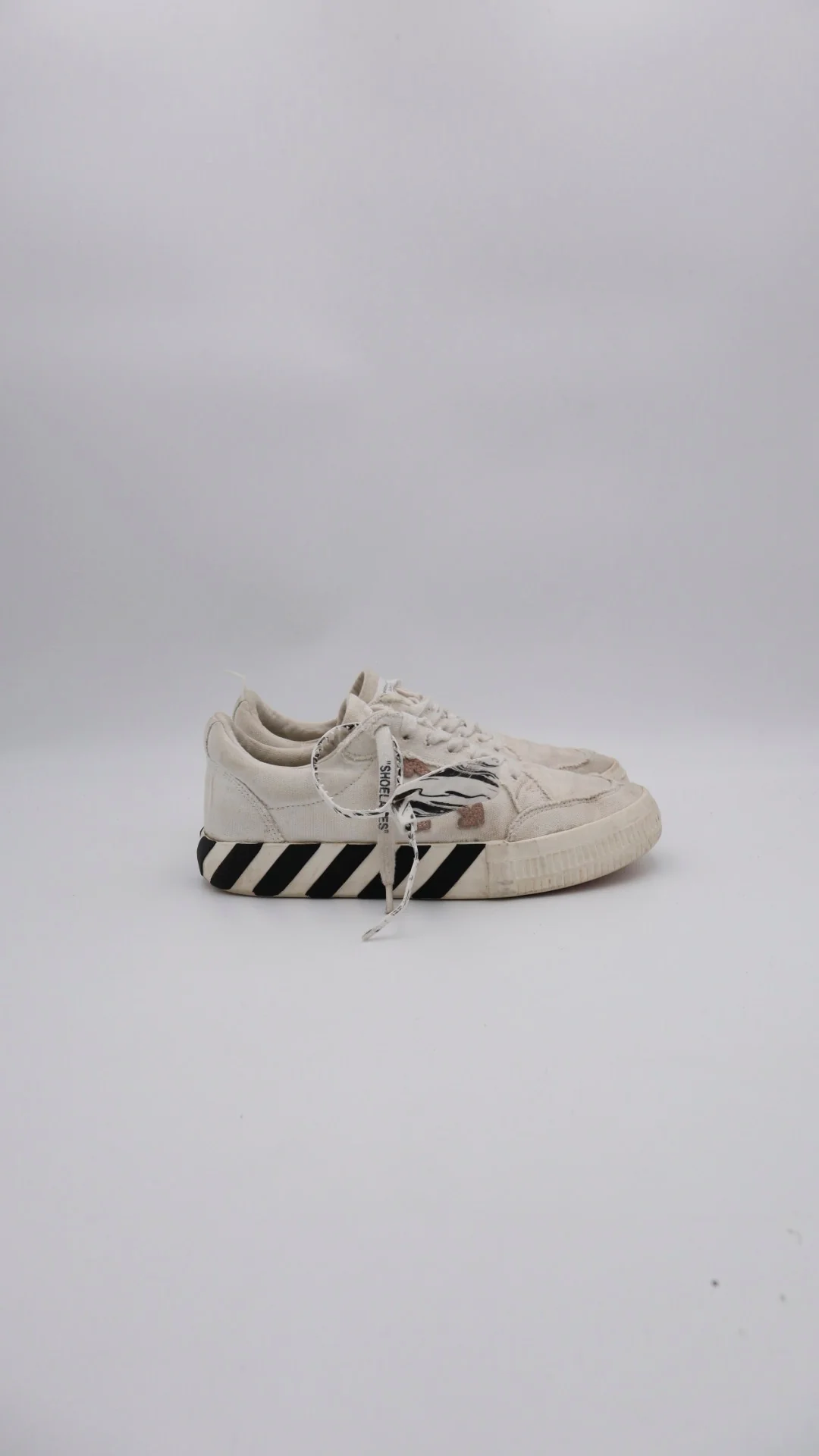 Off White Vulc