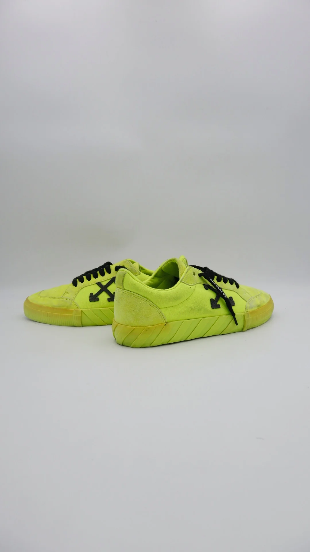 Off Vulc Low 4