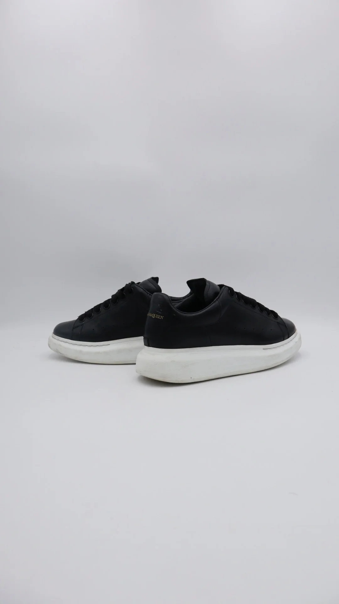 Mcqueen Black N White 4