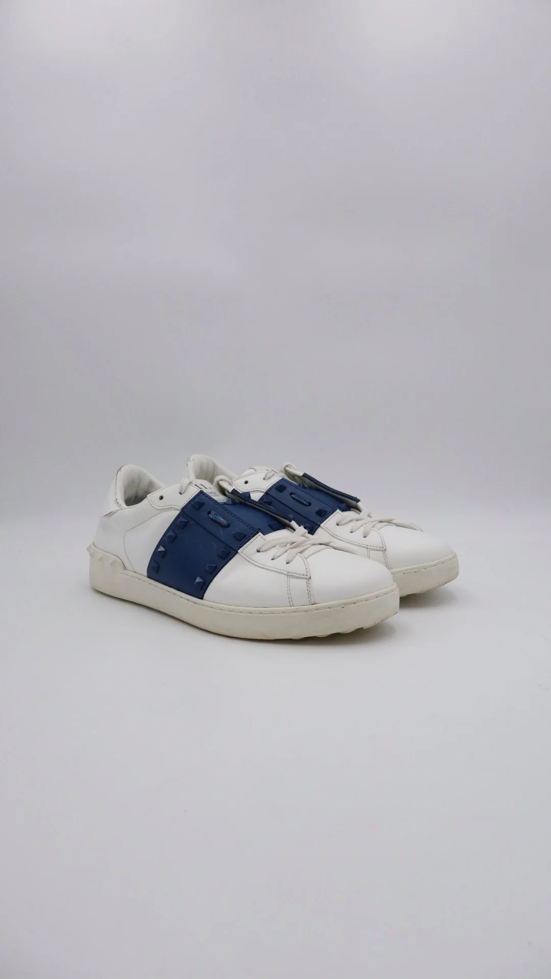 Valentino Open Rockstud 2