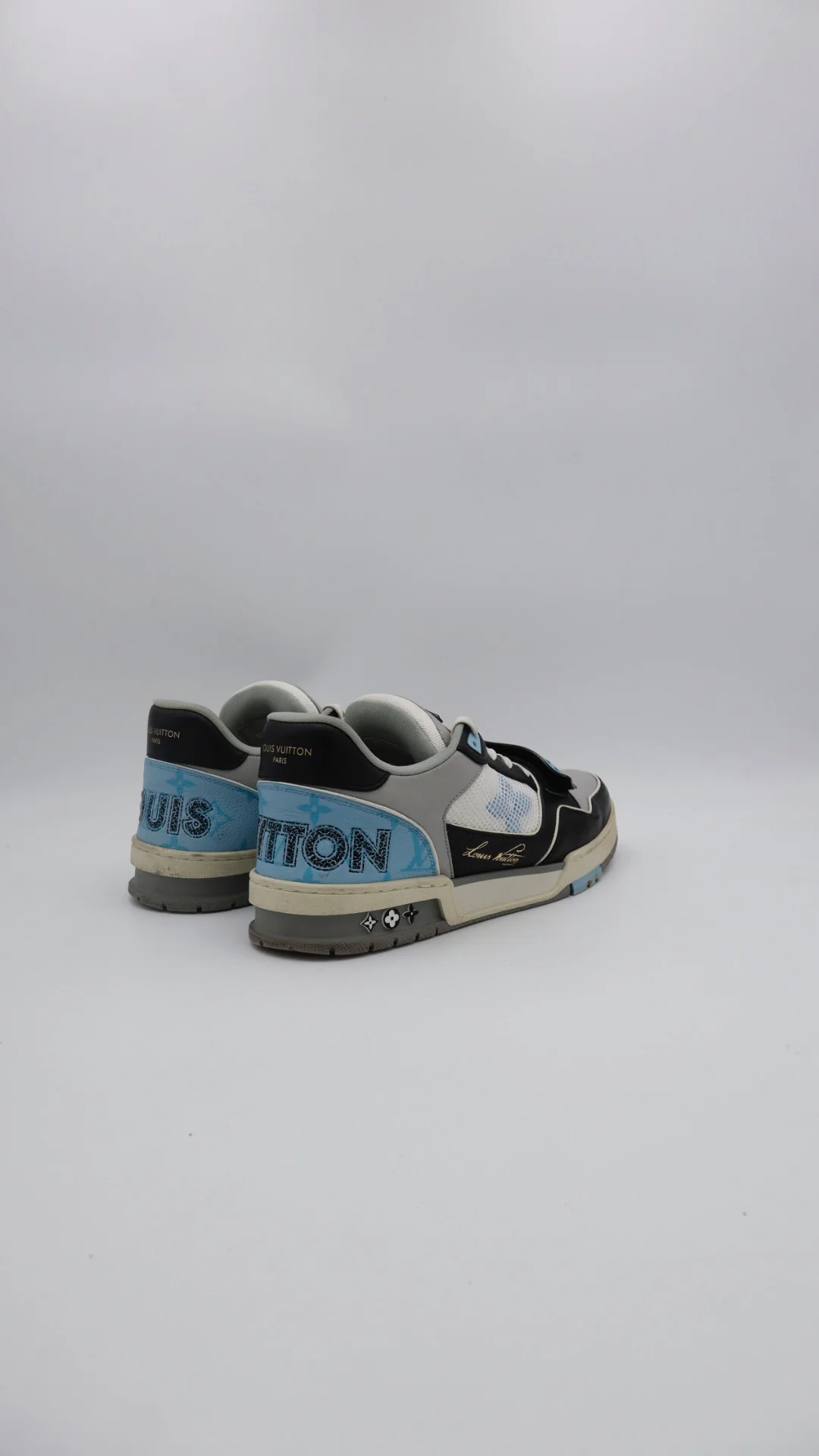 Louis Vuitton Trainer 3