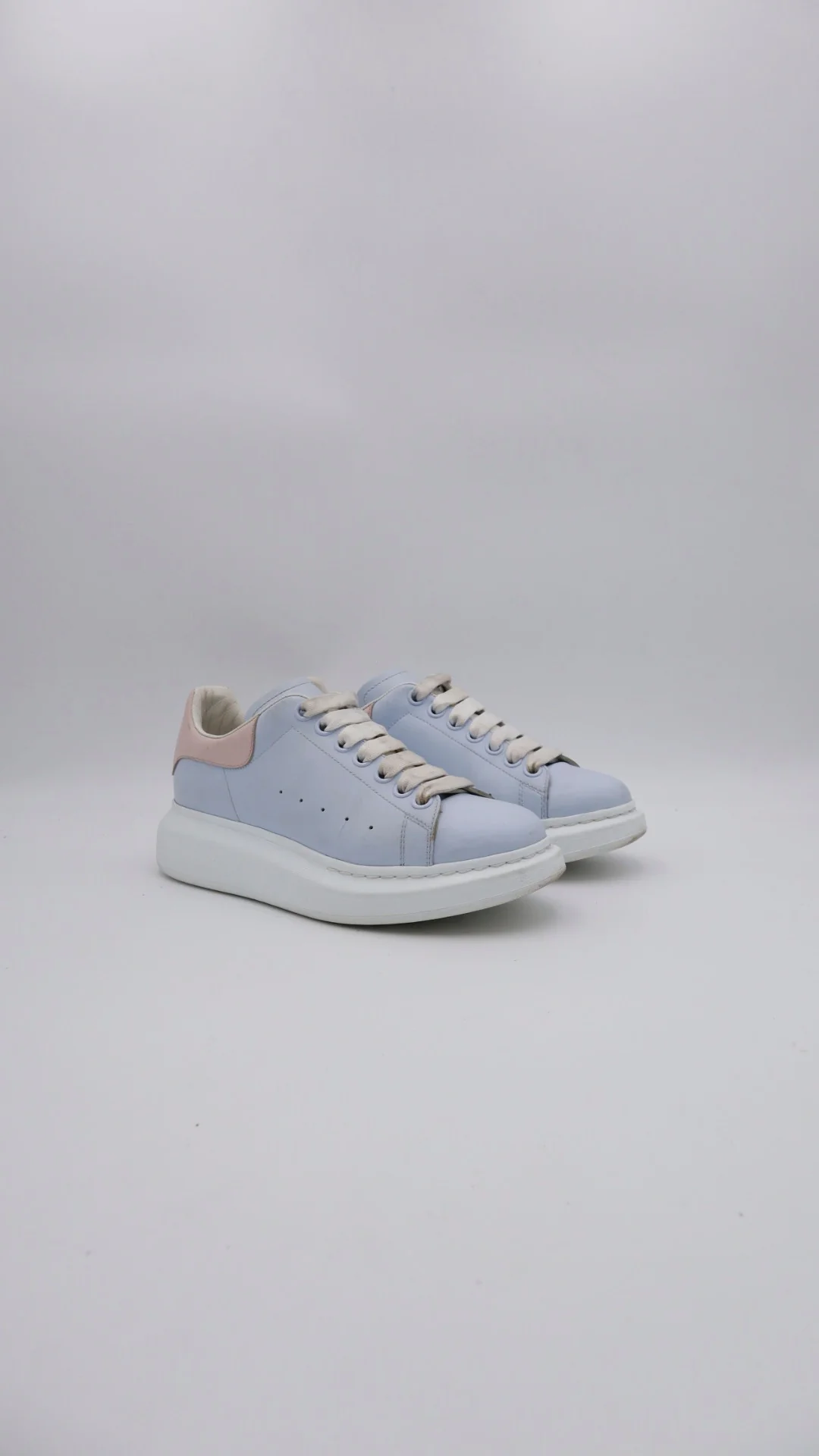 Alexander Mcqueen  2