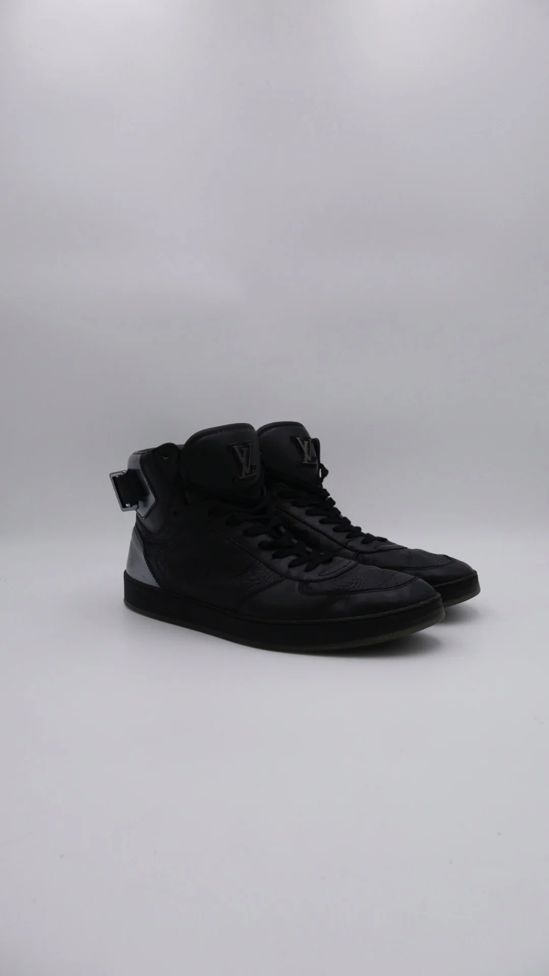 Louis Vuitton Rivioli High 2