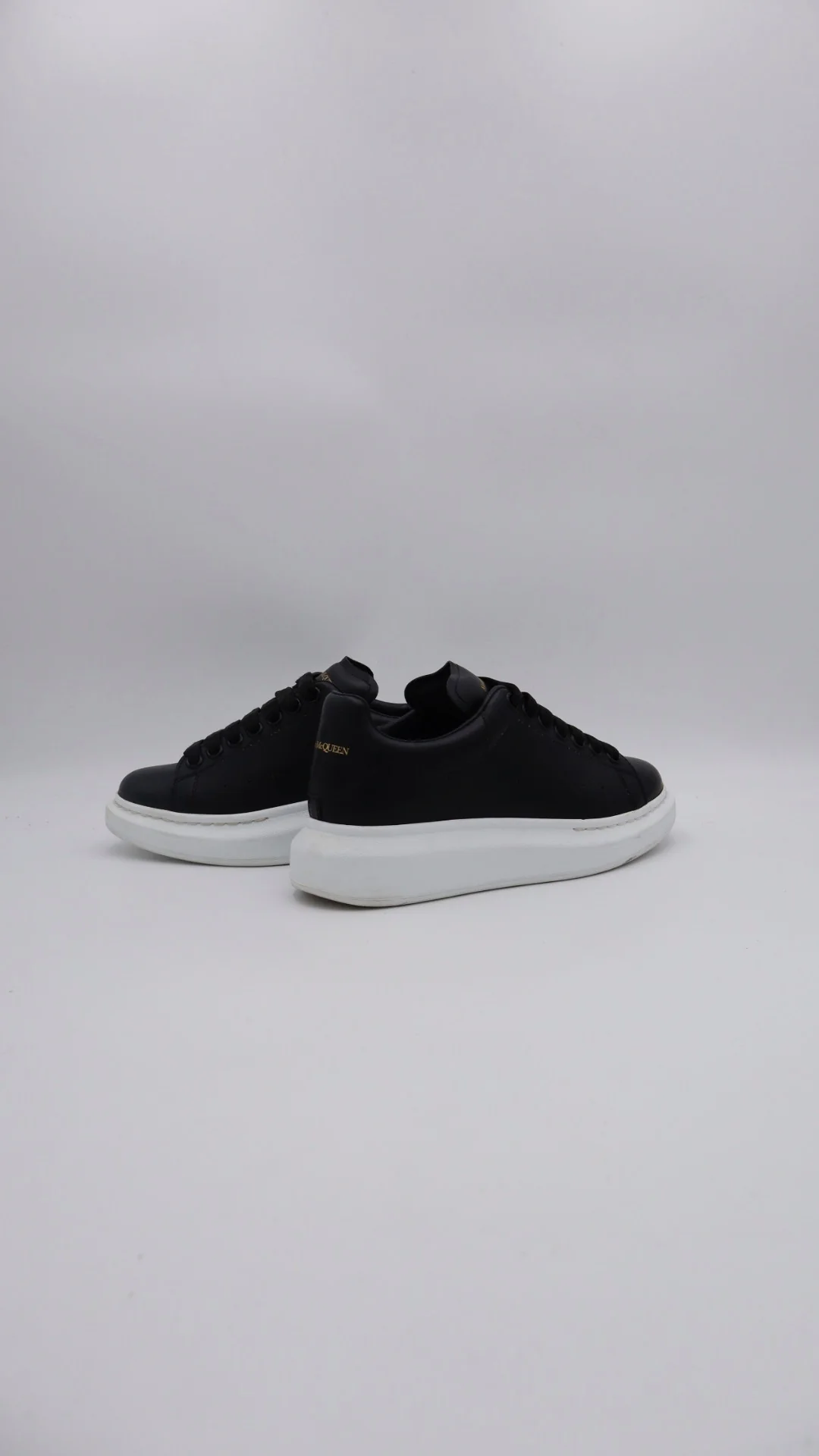 Mcqueen Black N White 4