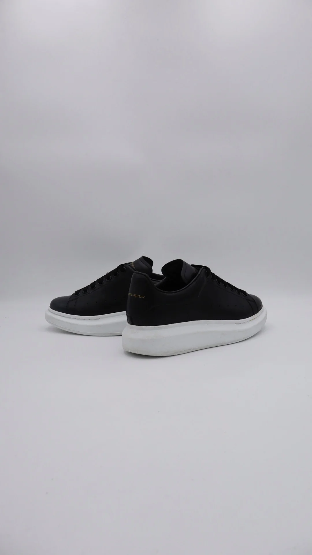 Mcqueen Black N White  4