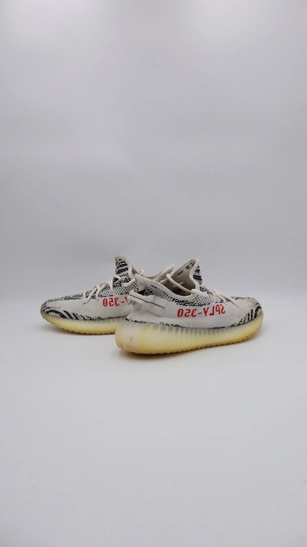 Yeezy 350 Zebra  4