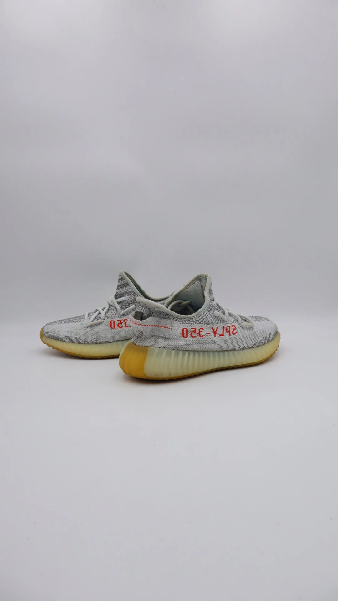 Yeezy 350 Blue Tint 4