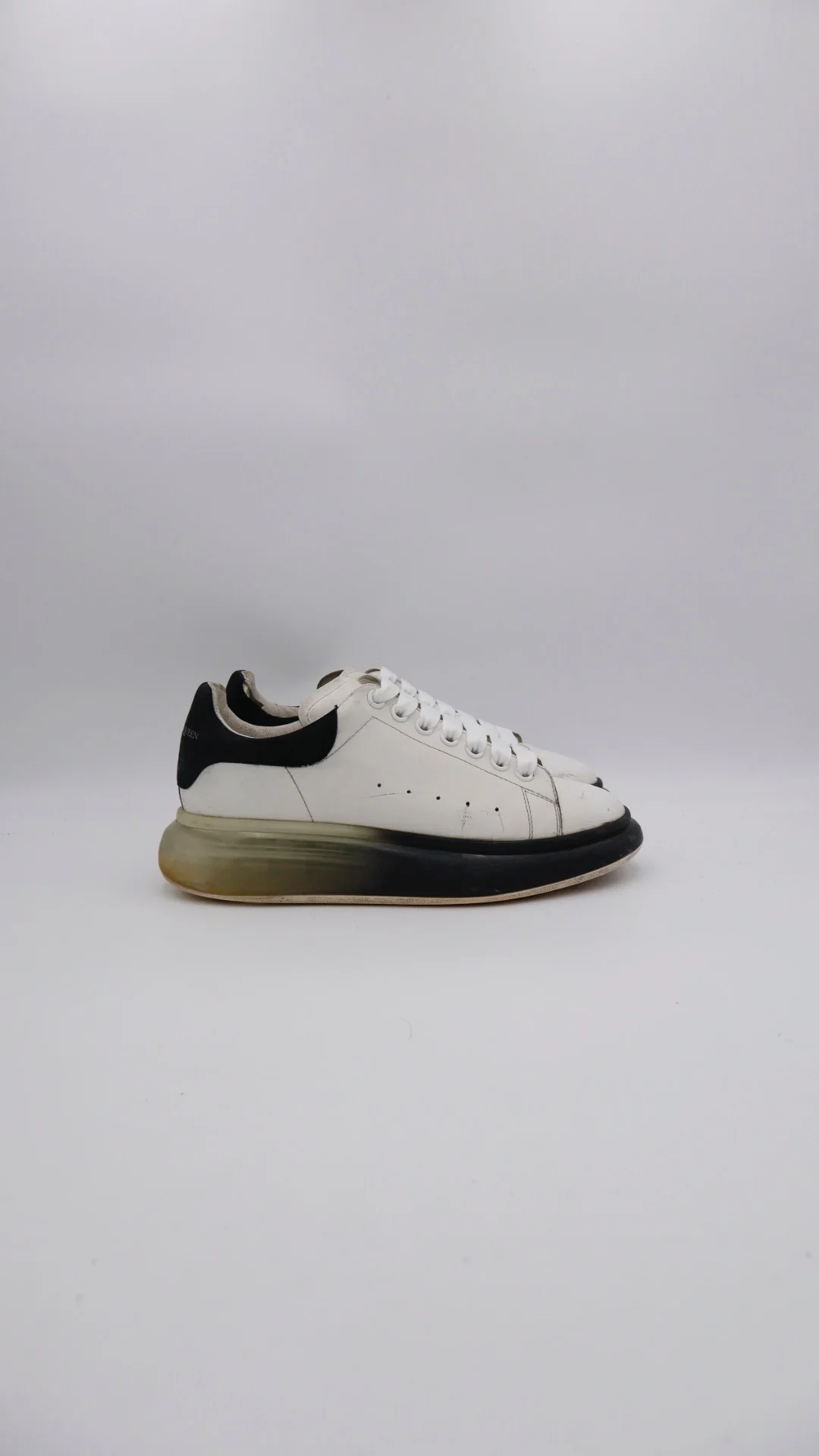 Mcqueen White Black Valve 