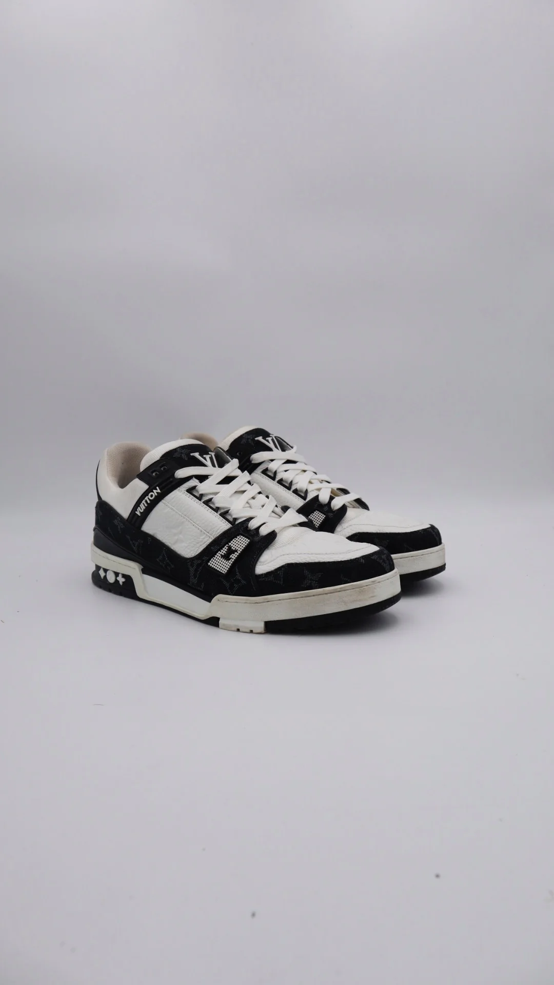 Louis Vuitton Trainer  2