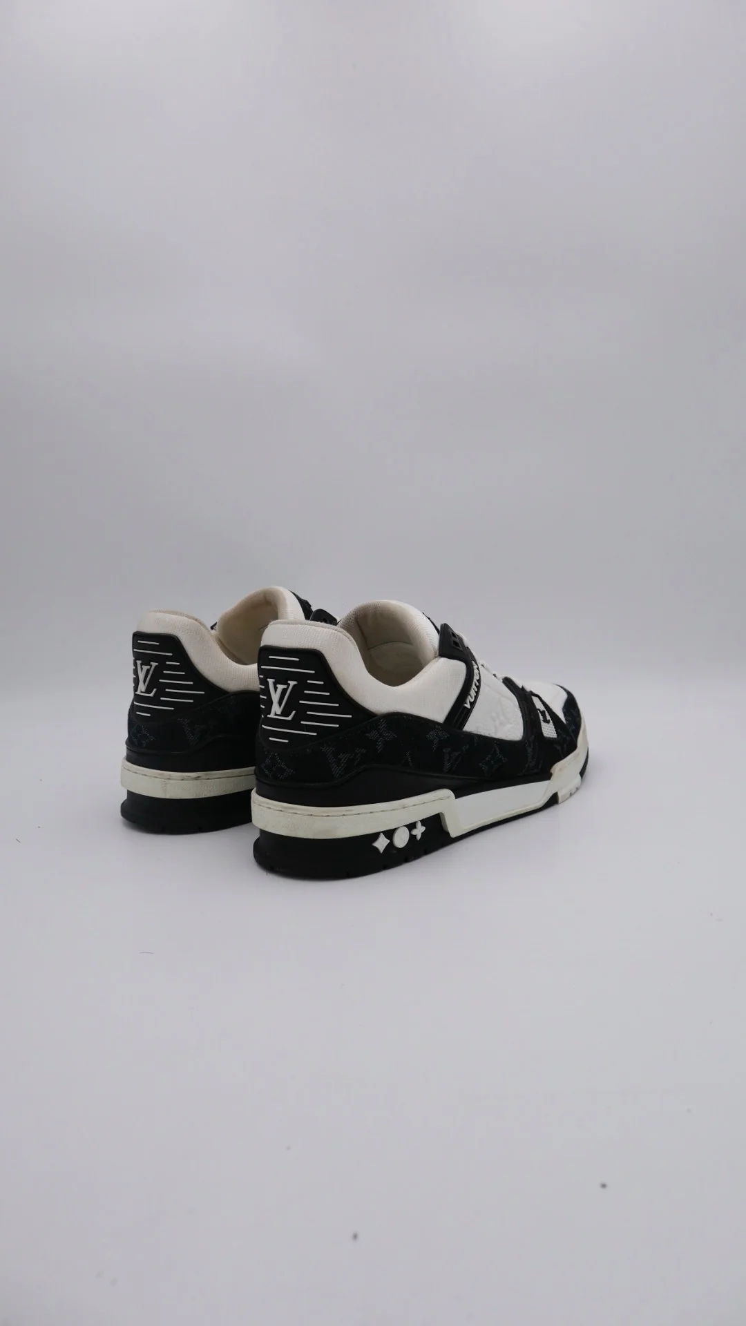 Louis Vuitton Trainer  3