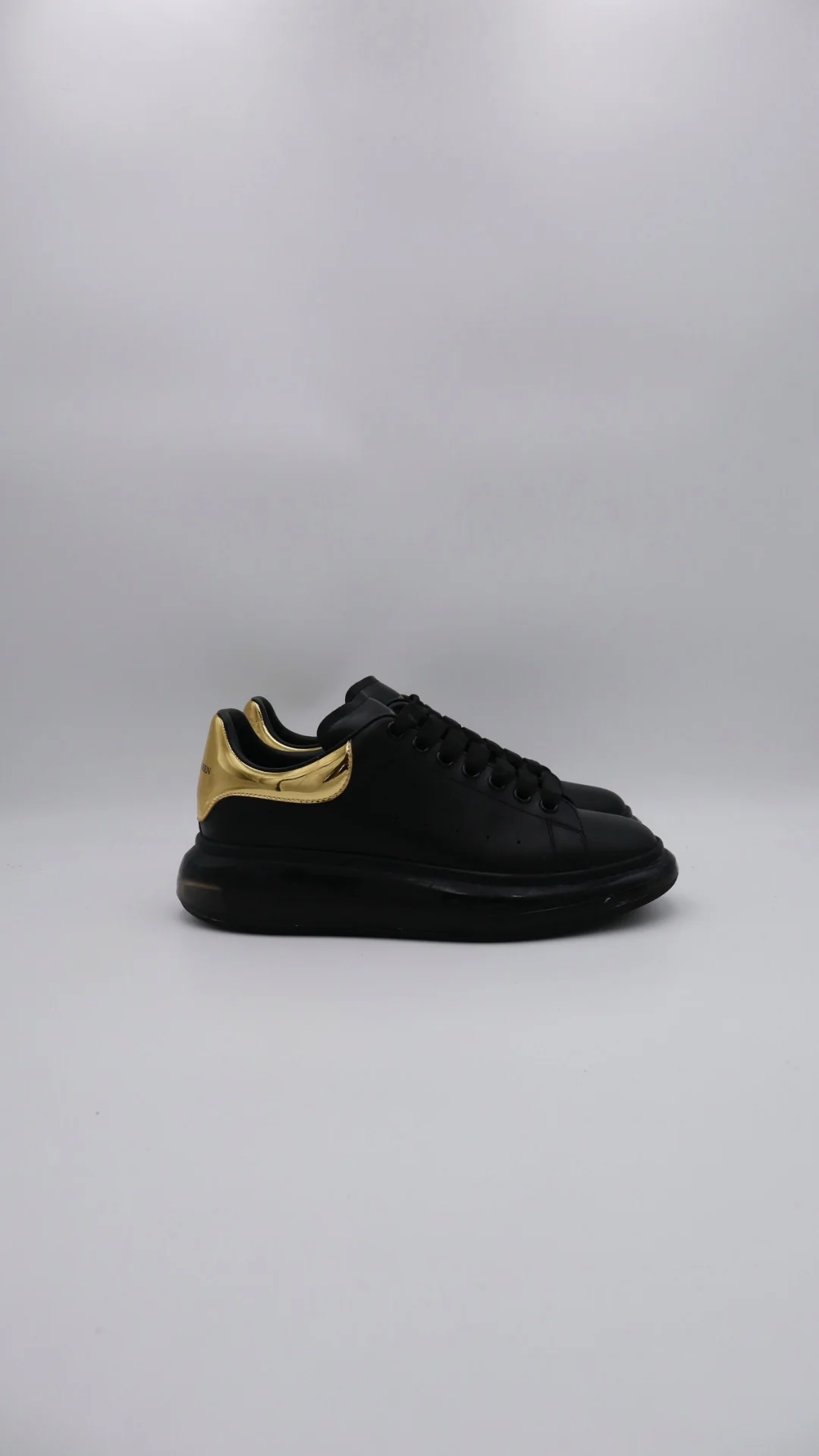 Mcqueen Black Gold #S0002