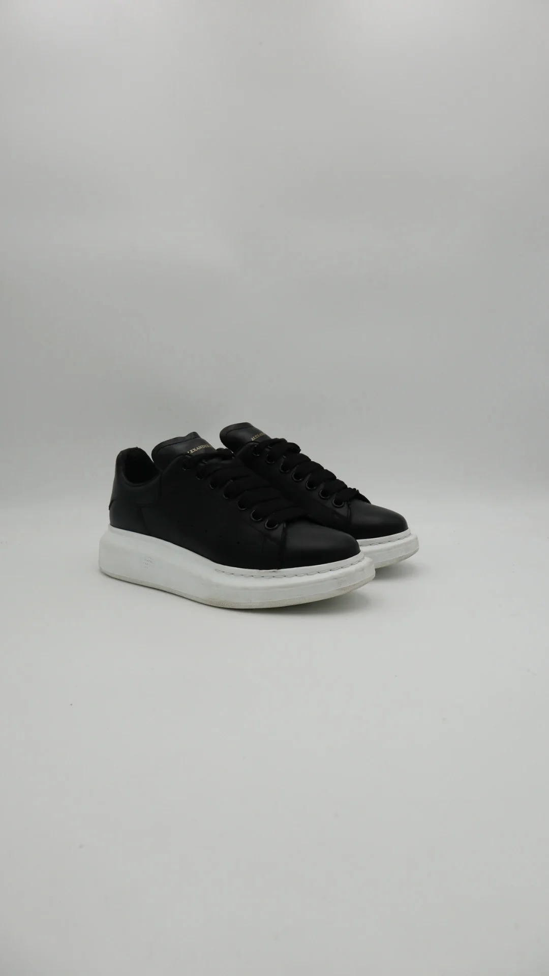 Mcqueen Black White #S0003 2
