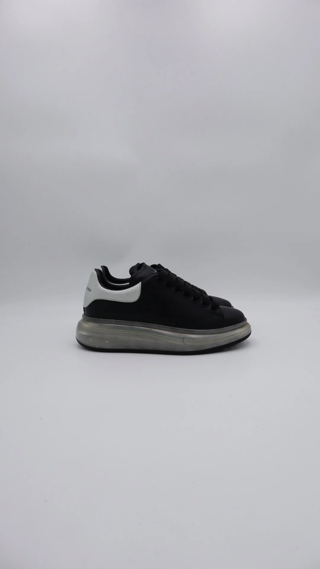Mcqueen Black Valve #S0004
