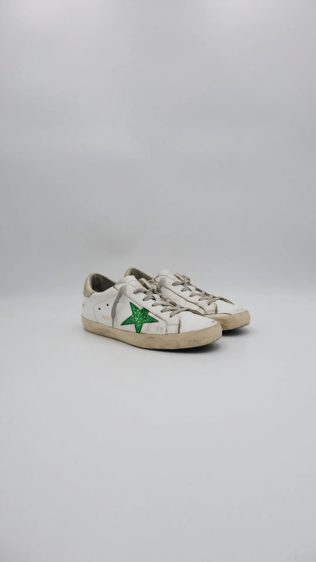 Golden Goose Superstar 2