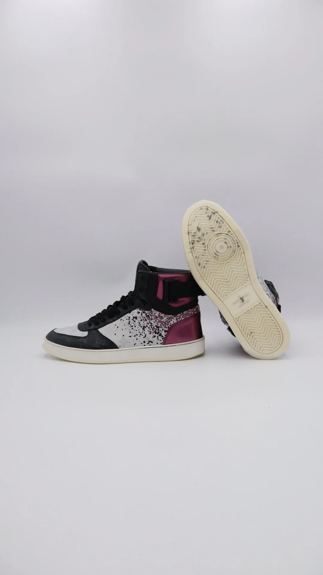 Louis Vuitton High 5
