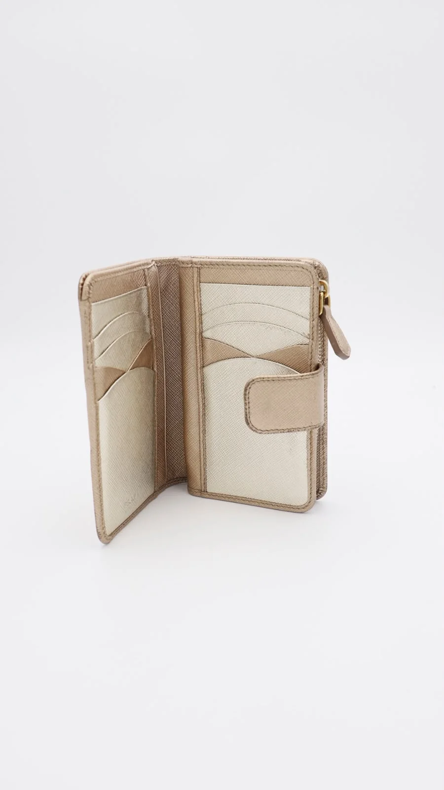 Cartera Prada  4