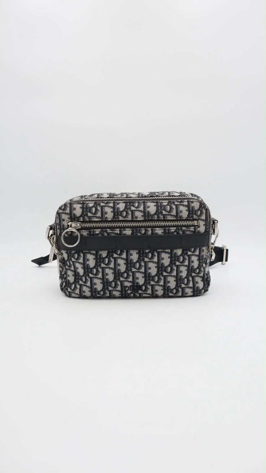 Dior Safari Messenger