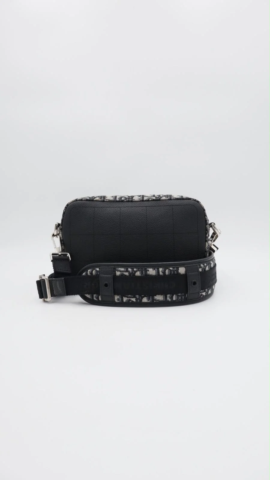 Dior Safari Messenger 3