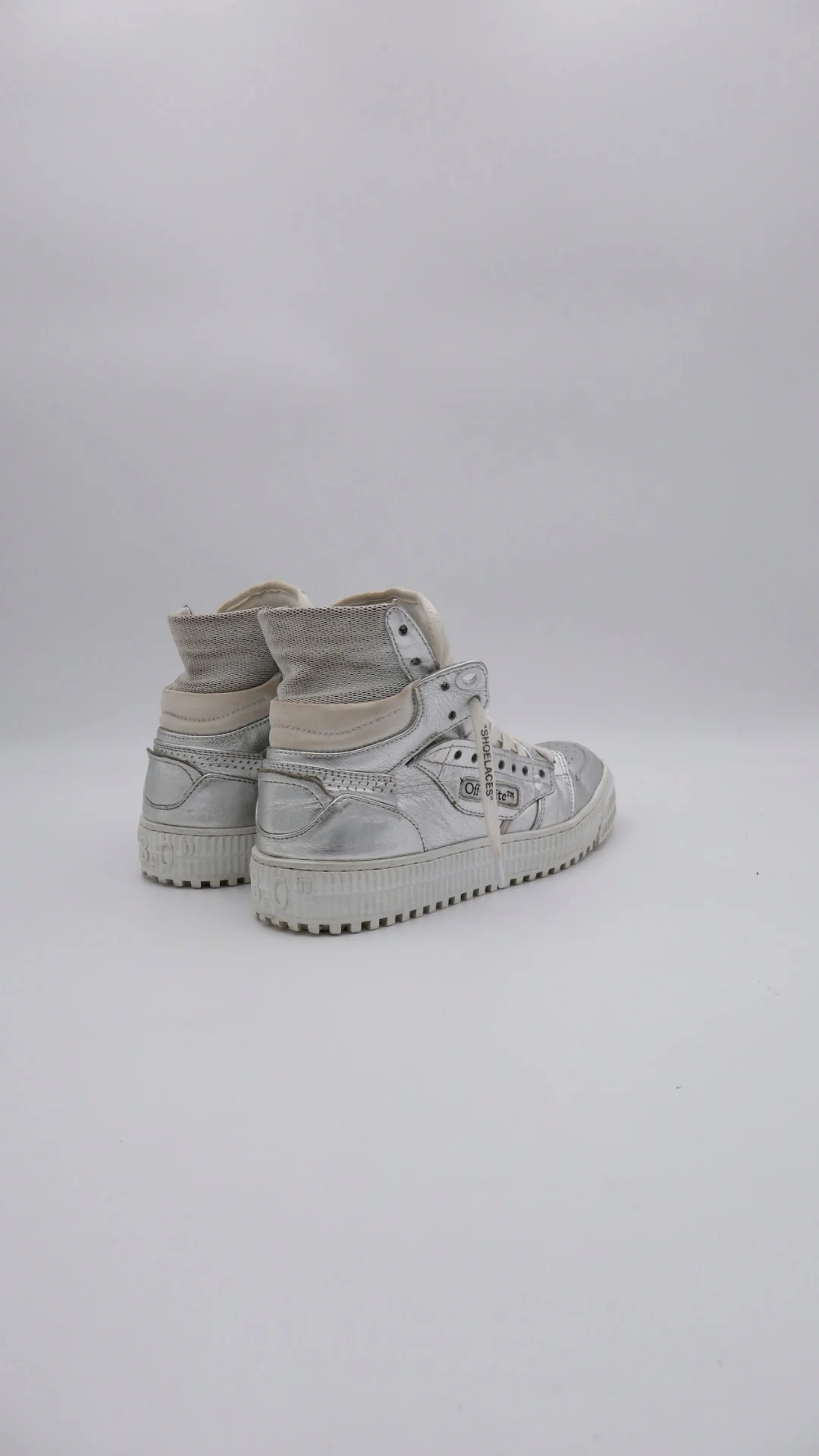 Off White Court 3